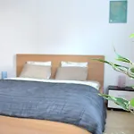 Modern Apartments - Airport 8Mins