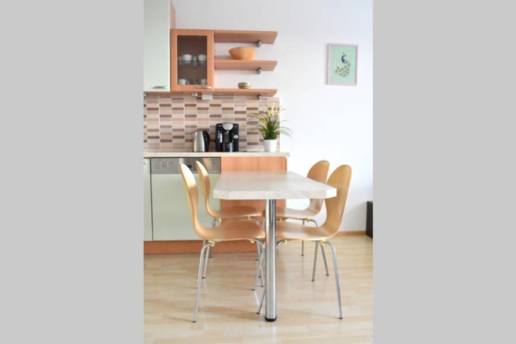 Apartment Modern - Airport 8mins *
